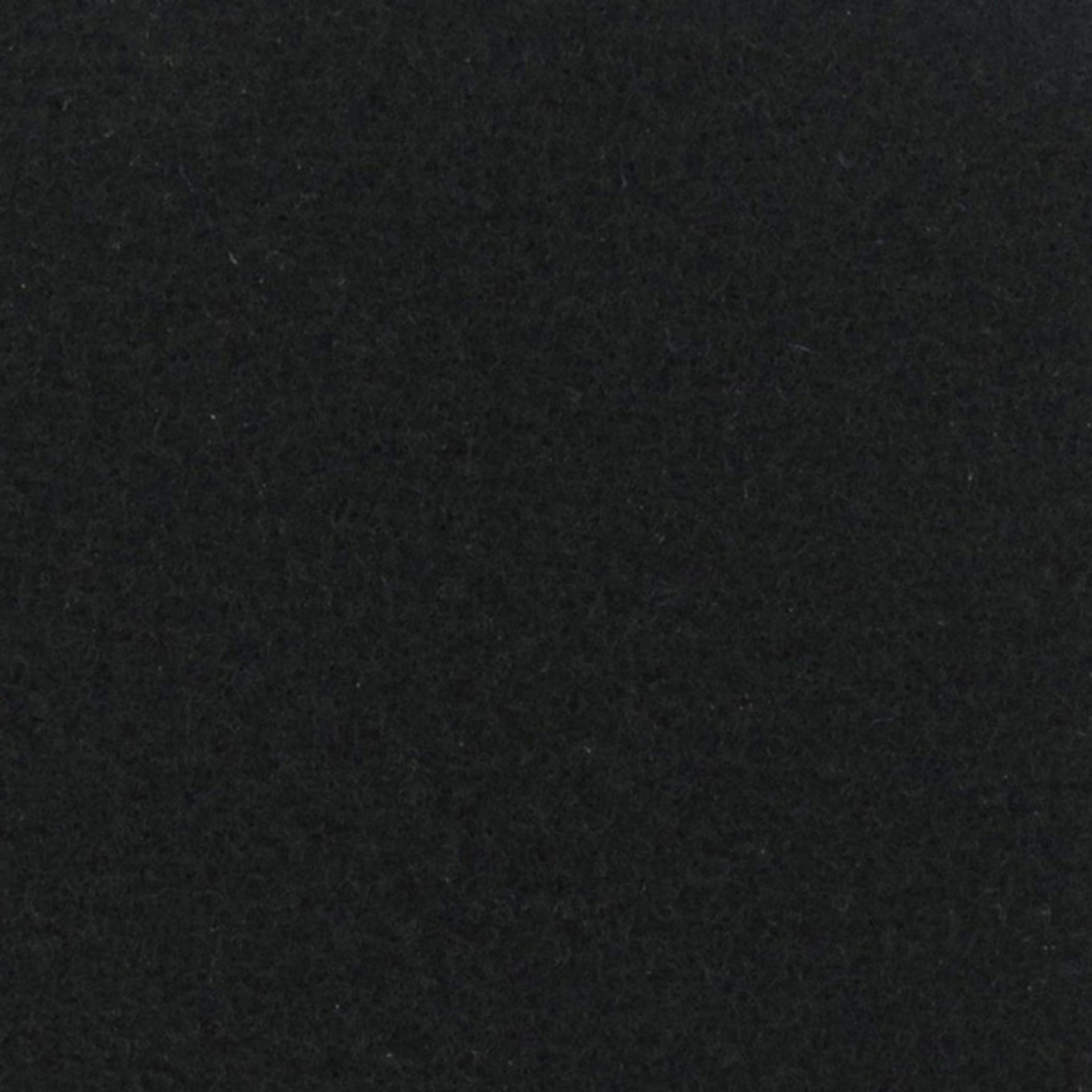 Messeboden Flacher-Nadelvlies EXPOSTYLE Black 0910 mit Schutzfolie  - Rollenbreite 100 cm
