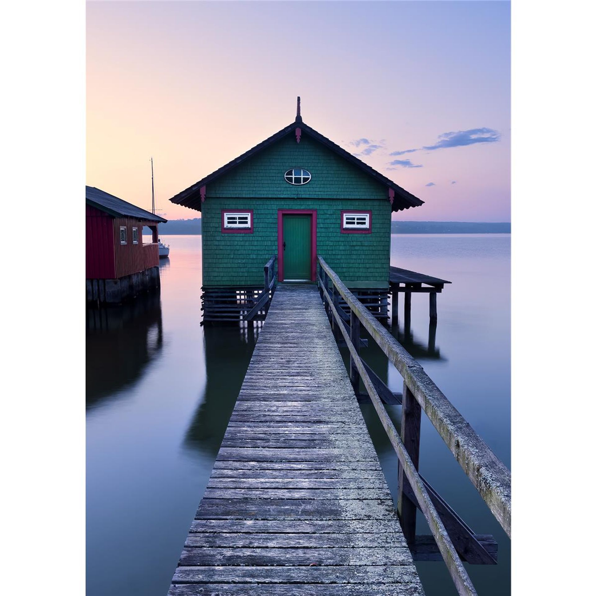 Vlies Fototapete - Das grüne Bootshaus - Größe 200 x 280 cm