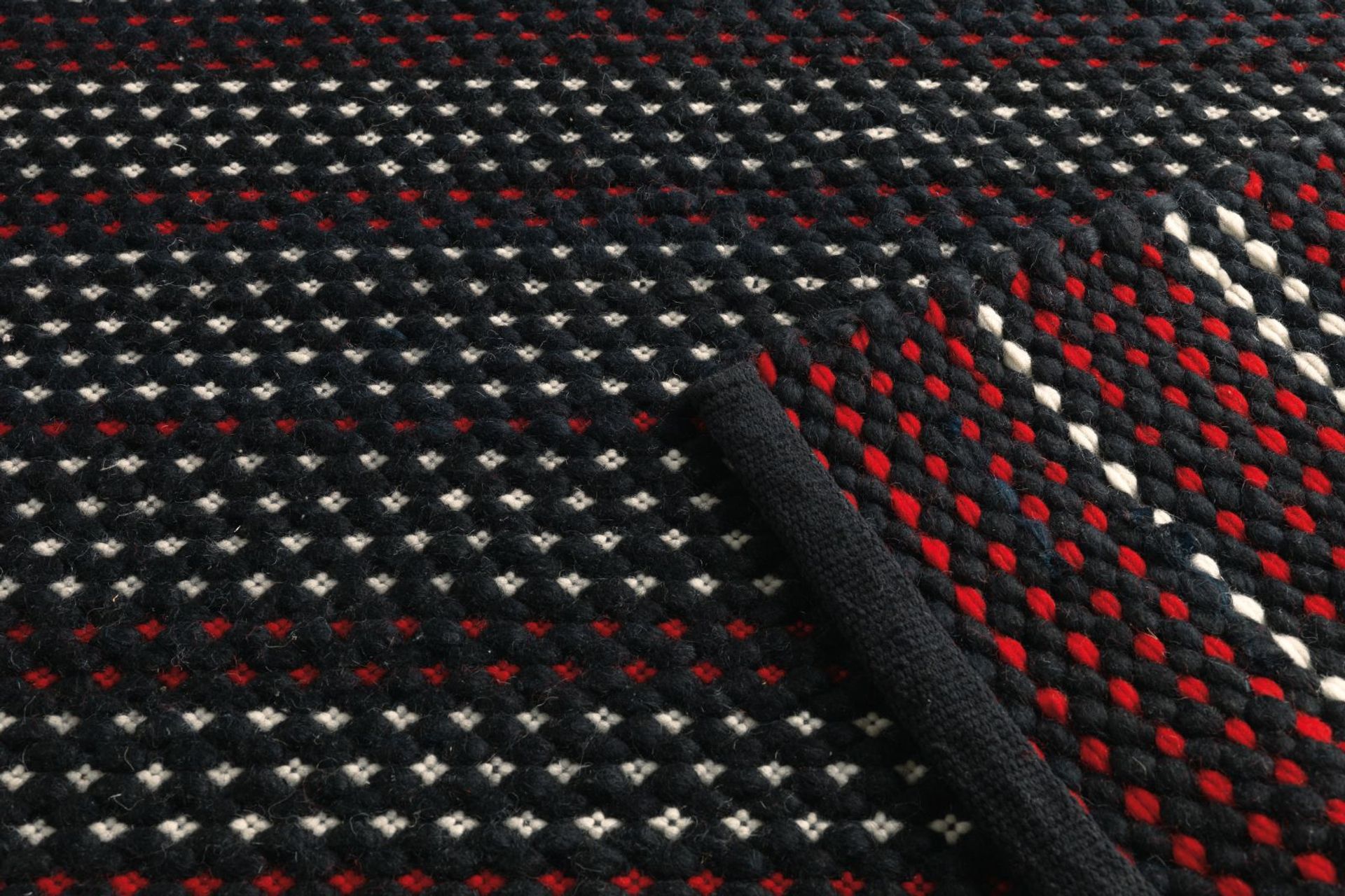 Teppich Ambience 8009 Schwarz / Rot / Weiß 200 cm x 300 cm